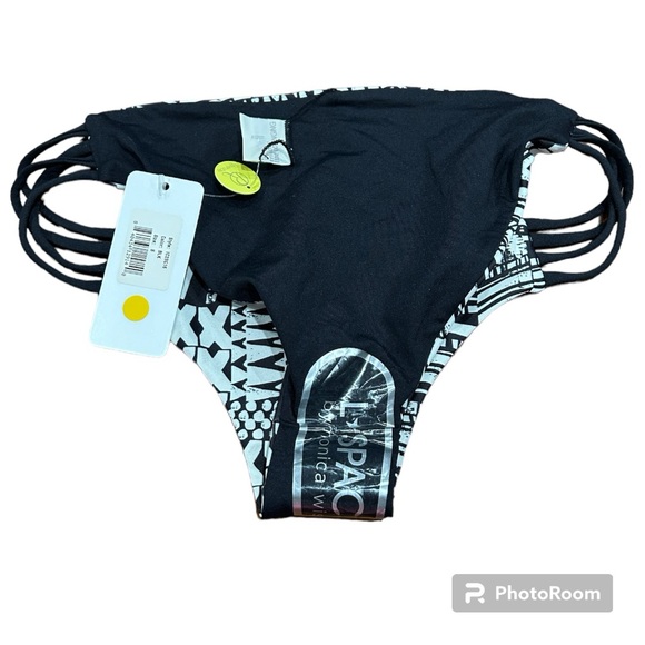 L*Space reversible bottoms - Picture 3 of 5